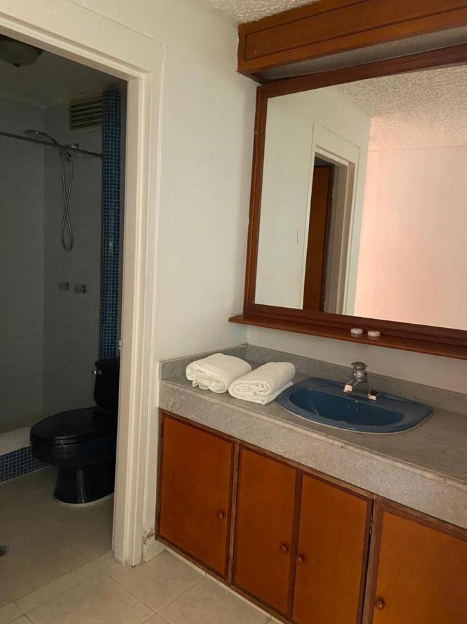 Hotel Bachue จีราร์ดอท ภายนอก รูปภาพ