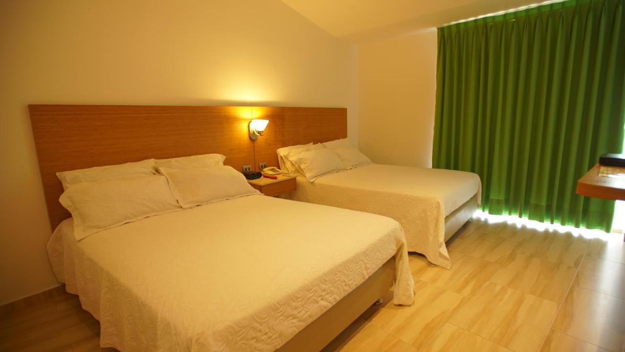 Hotel Bachue จีราร์ดอท ภายนอก รูปภาพ