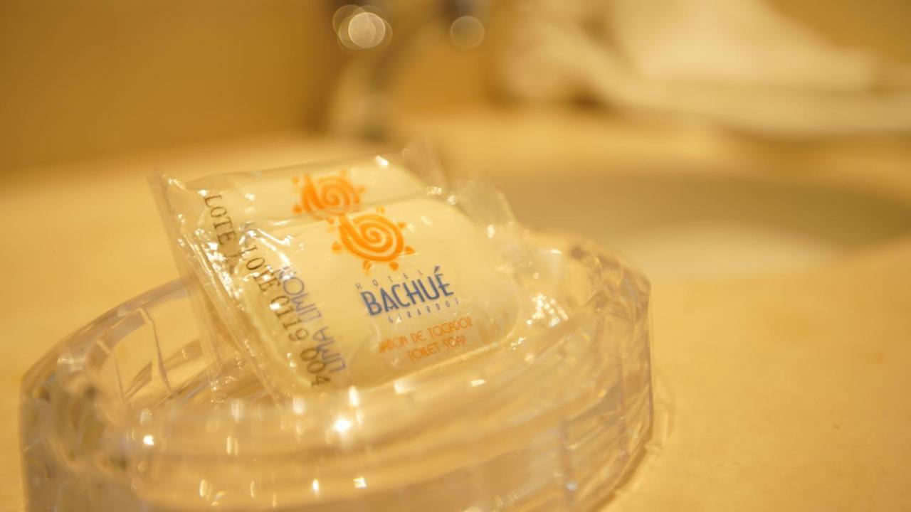 Hotel Bachue จีราร์ดอท ภายนอก รูปภาพ