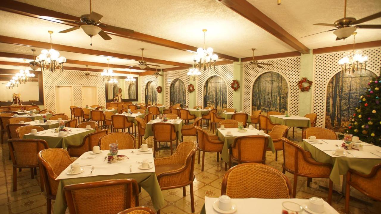 Hotel Bachue จีราร์ดอท ภายนอก รูปภาพ